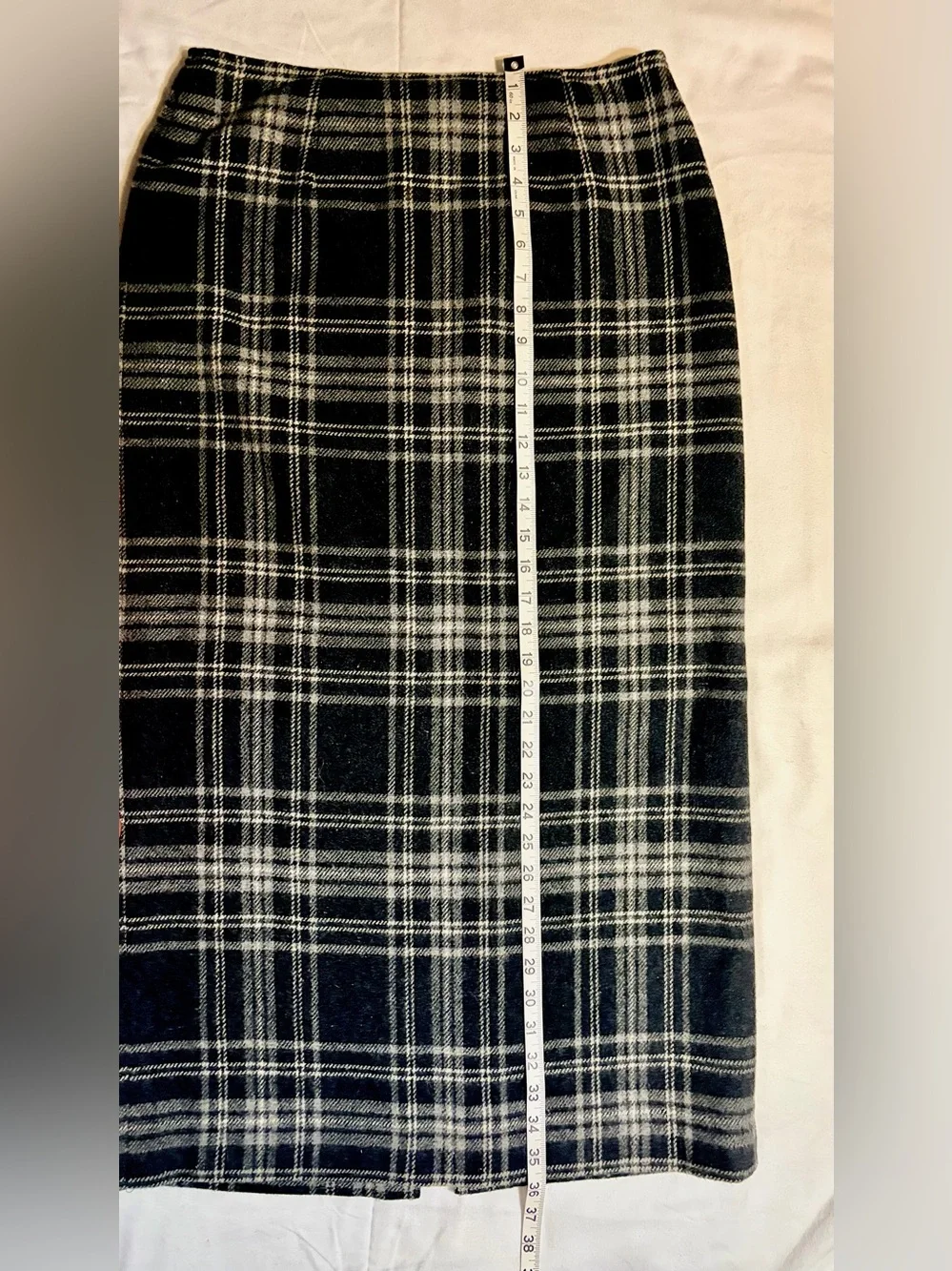 Vintage Talbots Plaid 100% Wool Midi Pencil Skirt - Size 10 - Picture 2 of 10